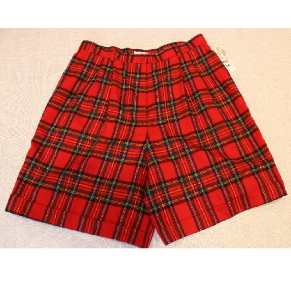 VTG High Rise Red Wool Shorts 35" x 9"
